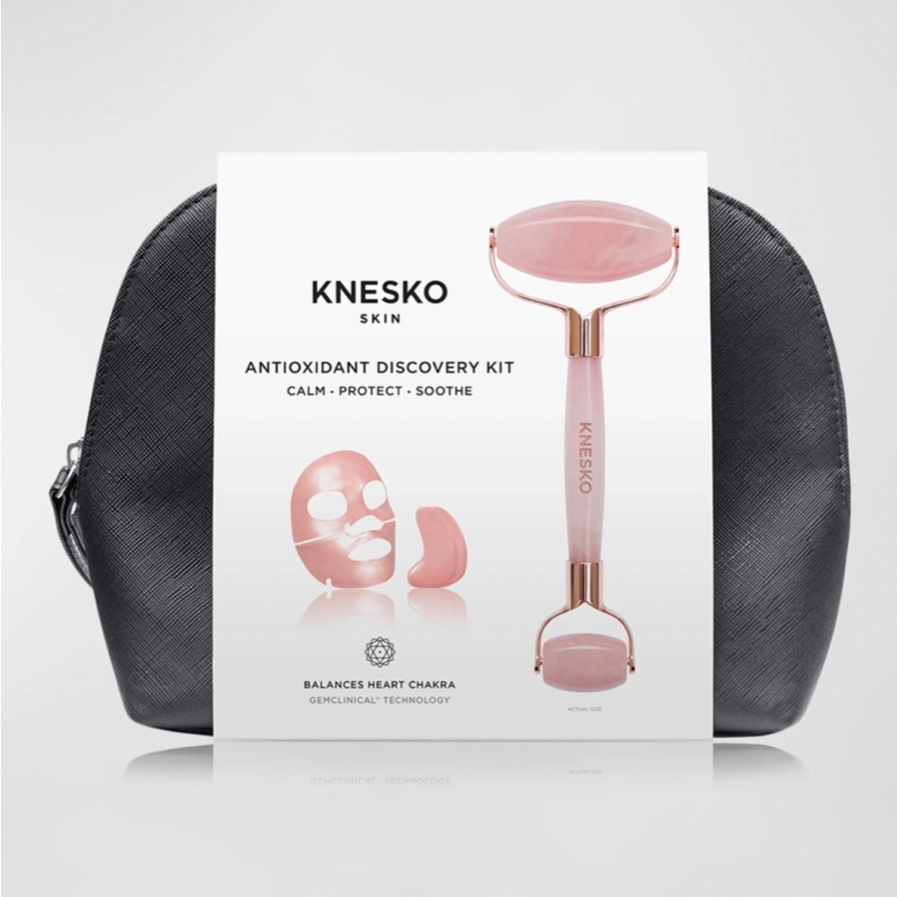 NWT Knesko Skin
Rose Quartz Antioxidant Kit